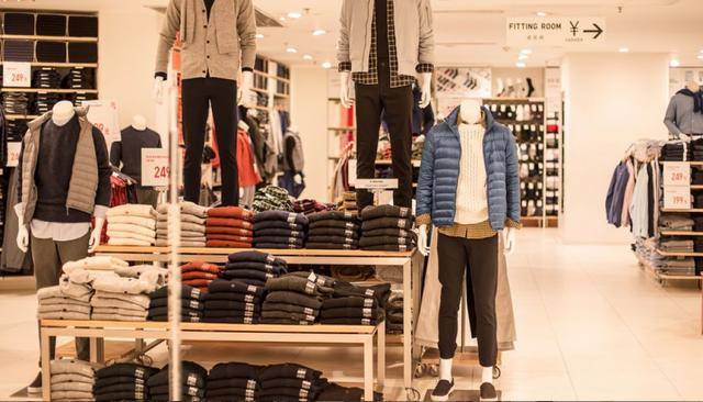 服装行业趋势研究:"低端"商业革命正在进行时